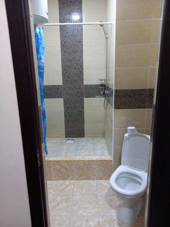 Adi Hotel Bishkek Esterno foto