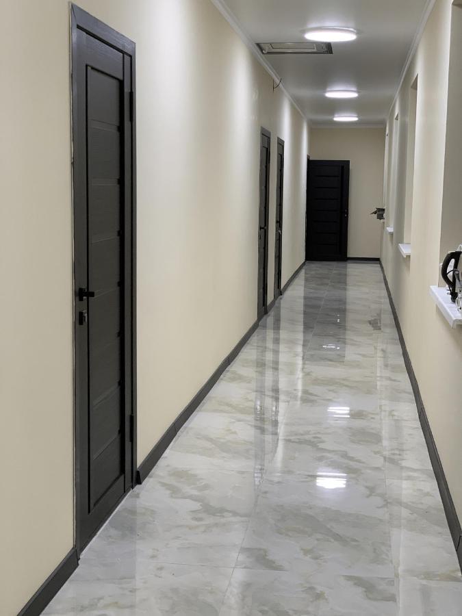 Adi Hotel Bishkek Esterno foto